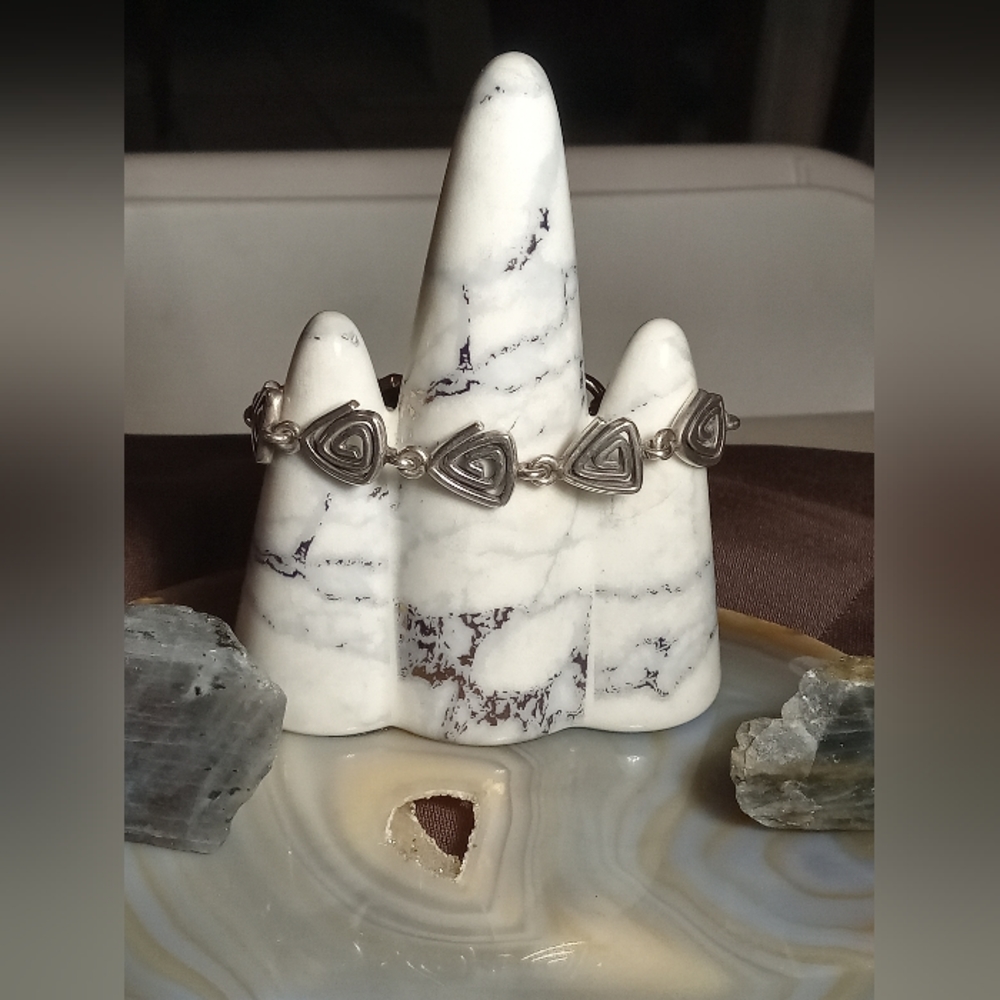 Bracelet - Picture 2 of 2